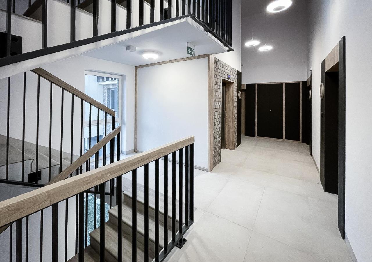 Apartament Sloneczny Kamienica Grochow With Free Parking 华沙 外观 照片